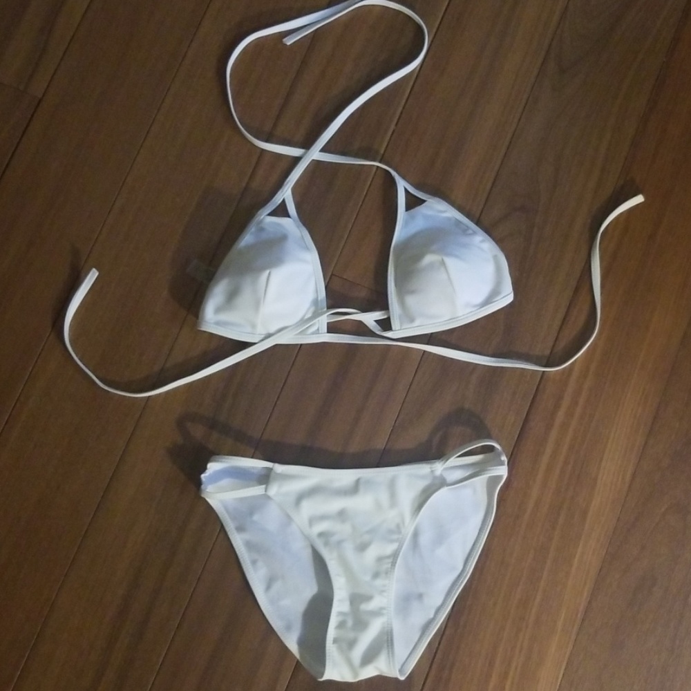Off White Bikini Wrap Around Set